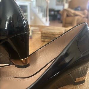 TORY BURCH- Astoria Black Patent Leather Wedge Pumps size 6